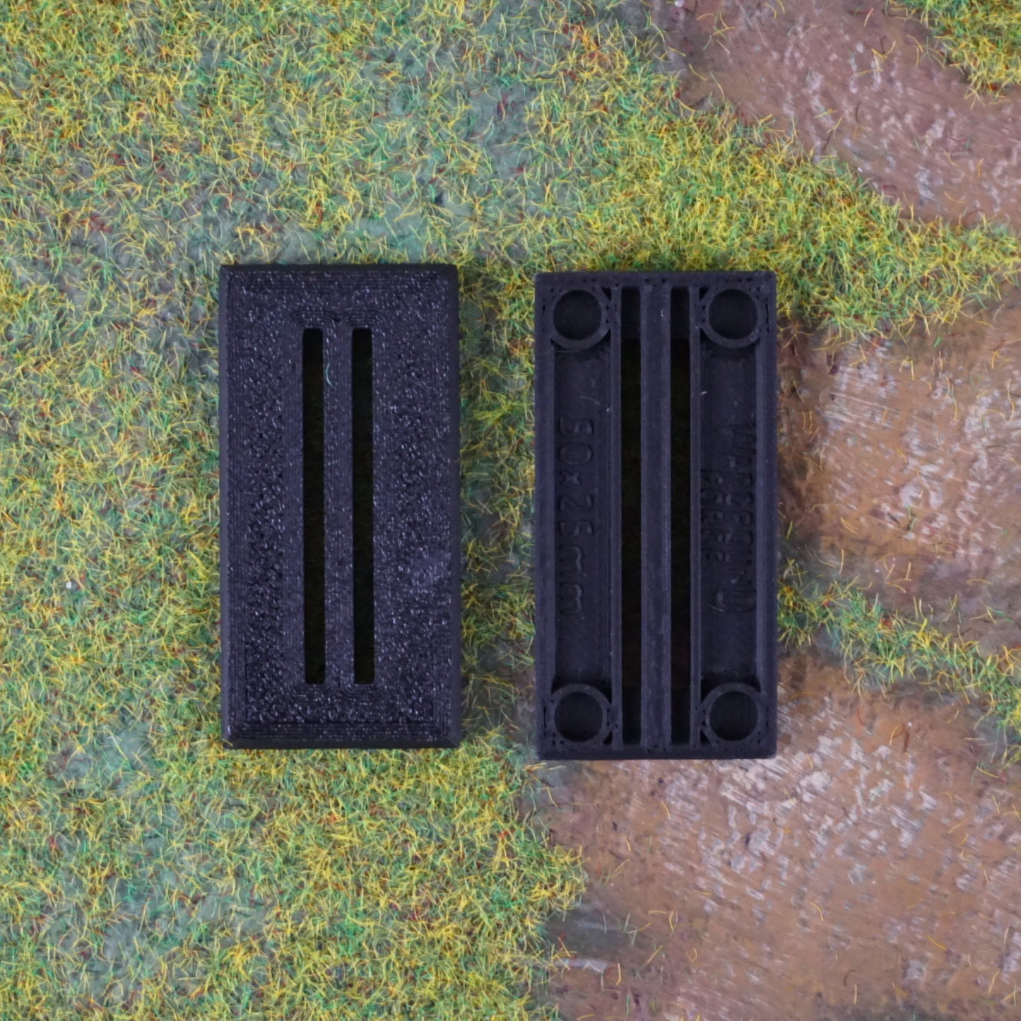 50x25mm - Slotted Square Bases (10 units)
